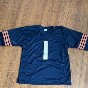 Chicago bears fields Jersey. No name brand. Good conditions XL